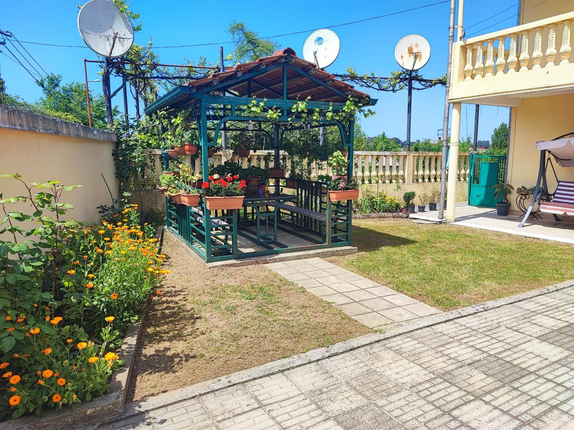 Hotel Botanica Chakvi Bagian luar foto