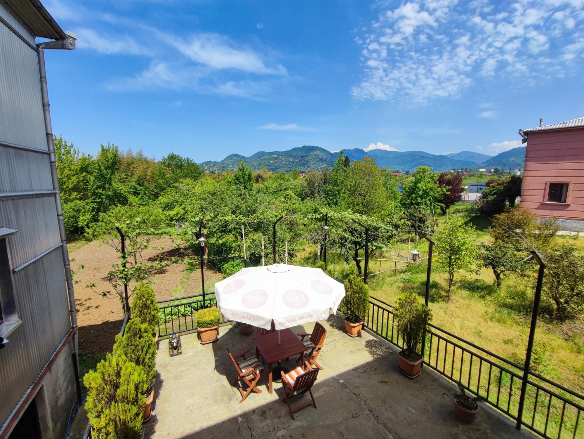 Hotel Botanica Chakvi Bagian luar foto