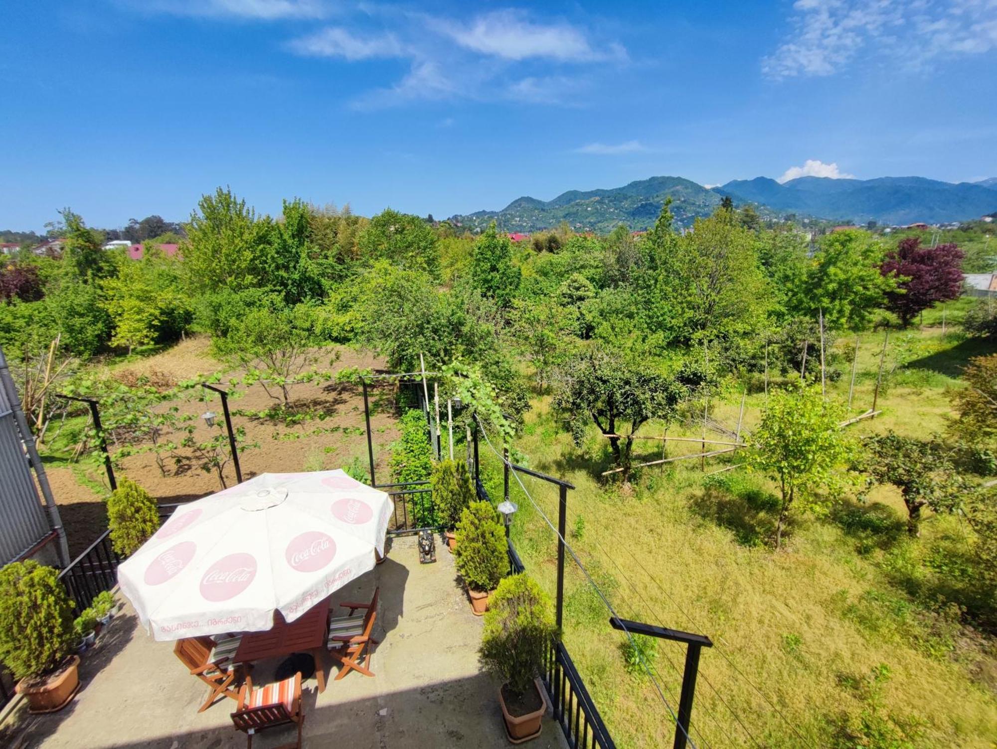 Hotel Botanica Chakvi Bagian luar foto