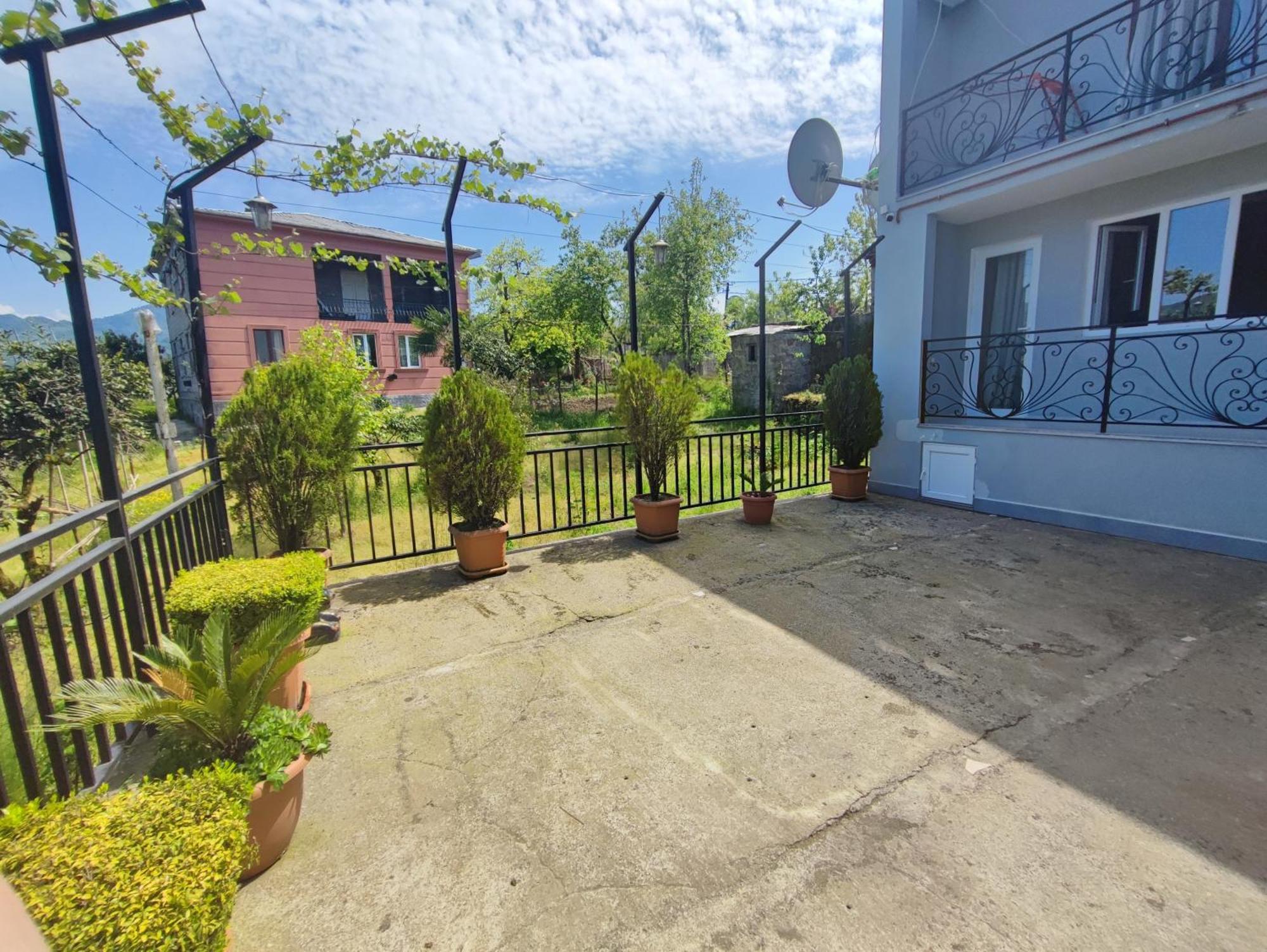 Hotel Botanica Chakvi Bagian luar foto