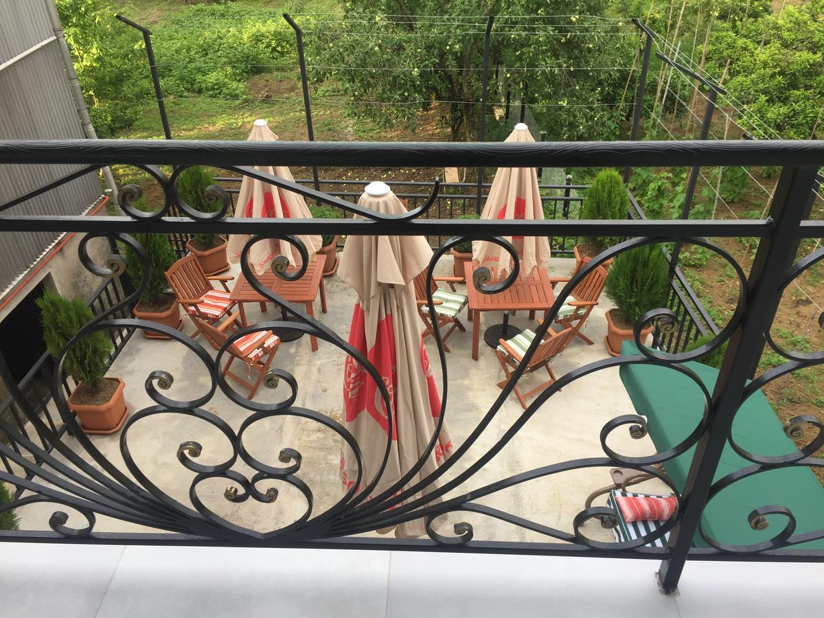 Hotel Botanica Chakvi Bagian luar foto