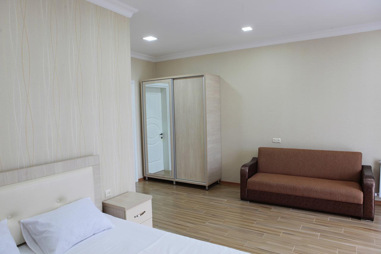 Hotel Botanica Chakvi Bagian luar foto