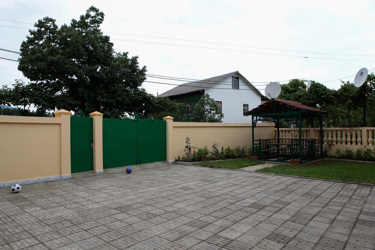 Hotel Botanica Chakvi Bagian luar foto